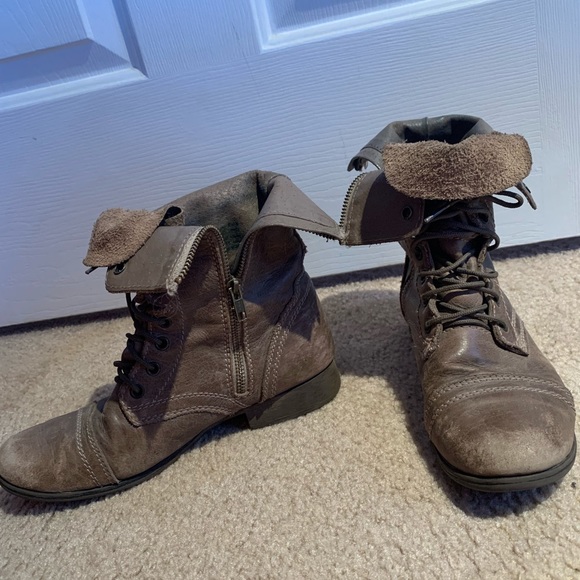 Grey leather combat boots - Picture 6 of 6